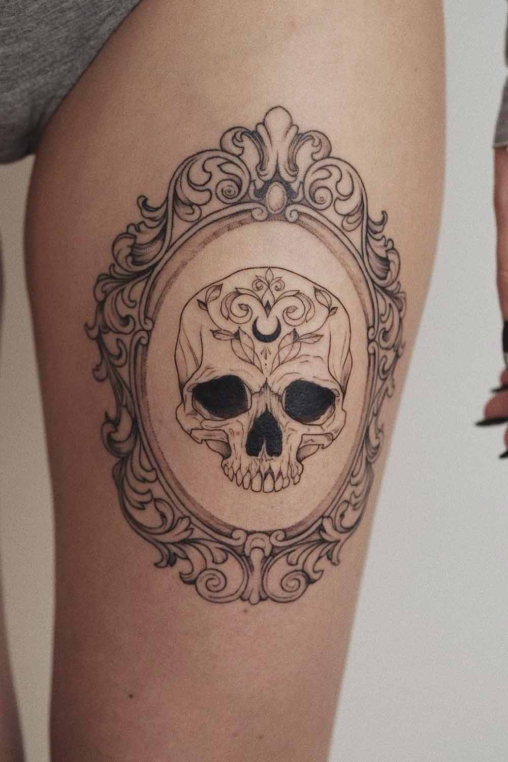 17 Best Sexy Thigh Tattoos Ideas  Designs For Women  YourTango