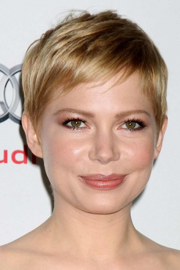 Michelle Williams with Blonde Pixie for Round Face
