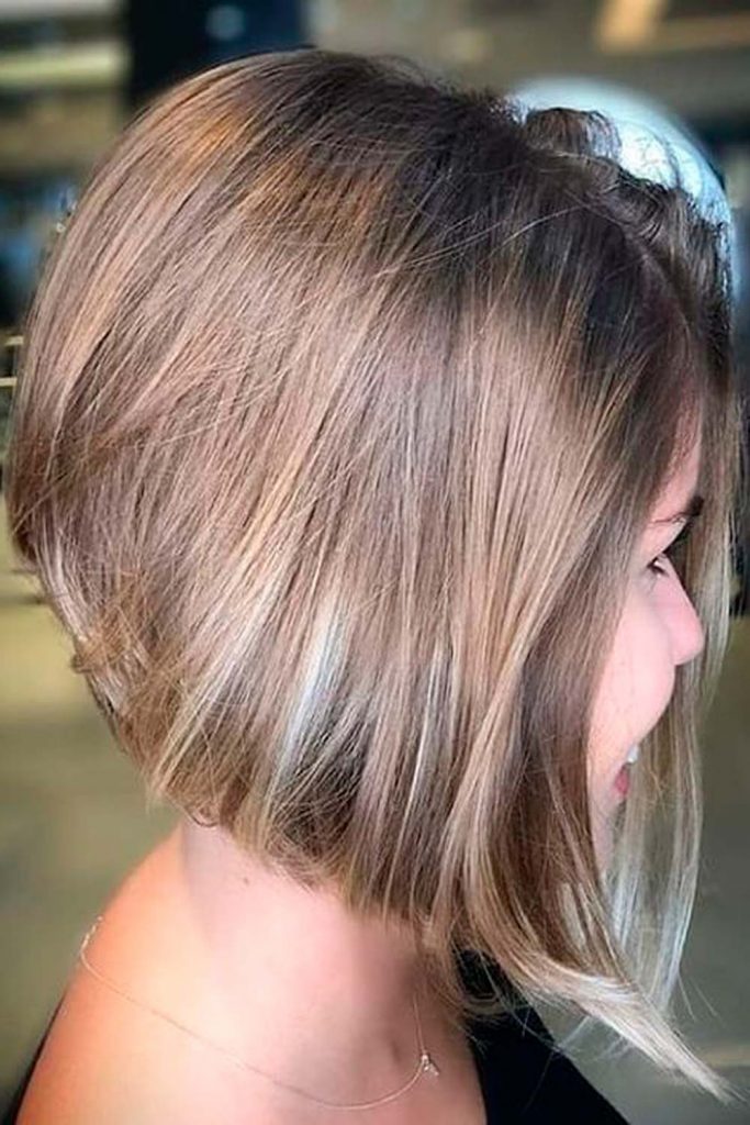 Sleek Inverted Bob With Rounded Back 