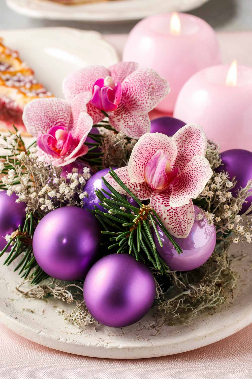 Floral Holiday Centerpiece Ideas