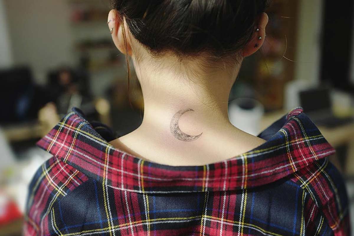 19 Neck Tattoo Ideas for Women From Simple to Statement