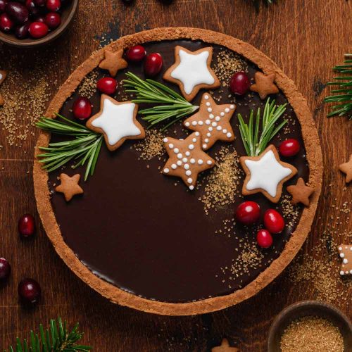 Fantastic Christmas Cakes For Unforgettable Holiday Spirit | Glaminati