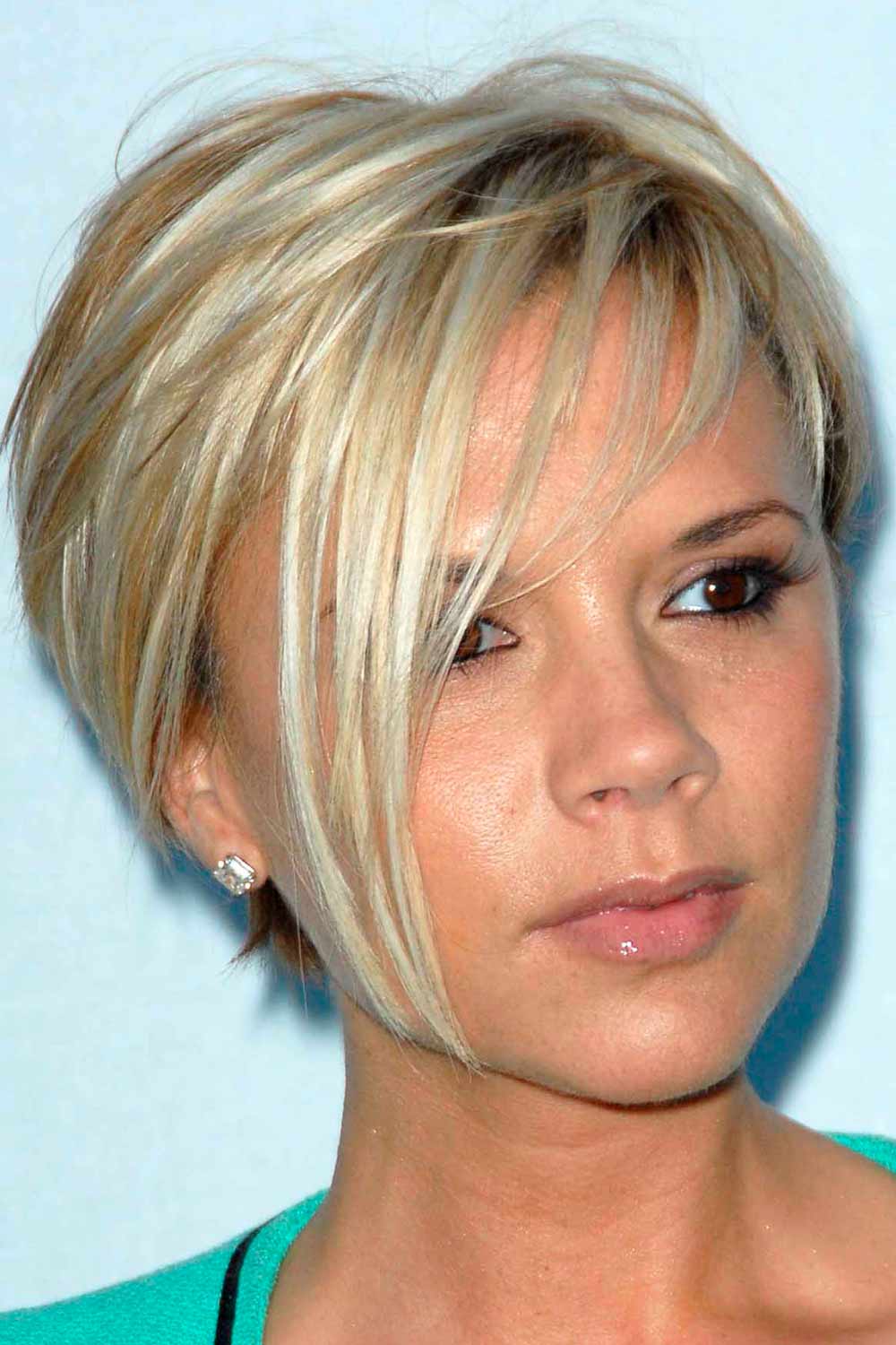 90s Bixie Haircut: How to Get the Look - Hairstyle Ideas Inspirations