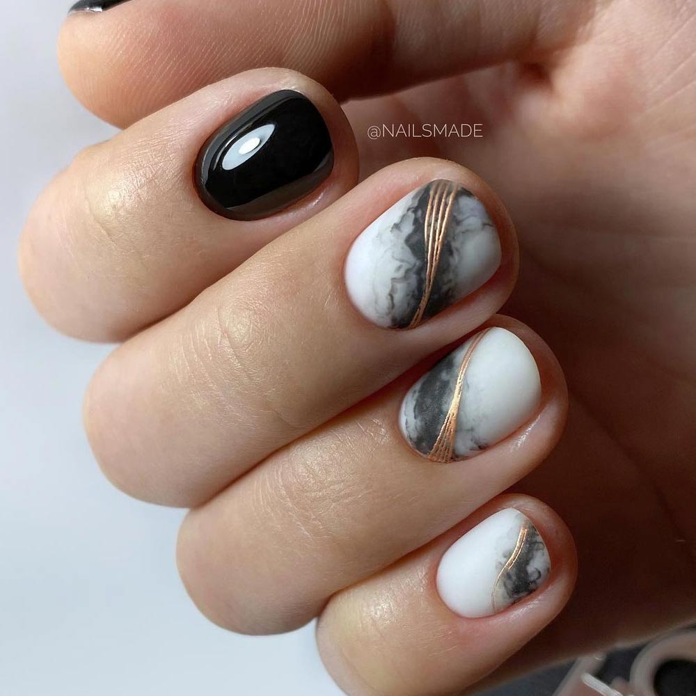 Black and Grey Matte Nails Idea
