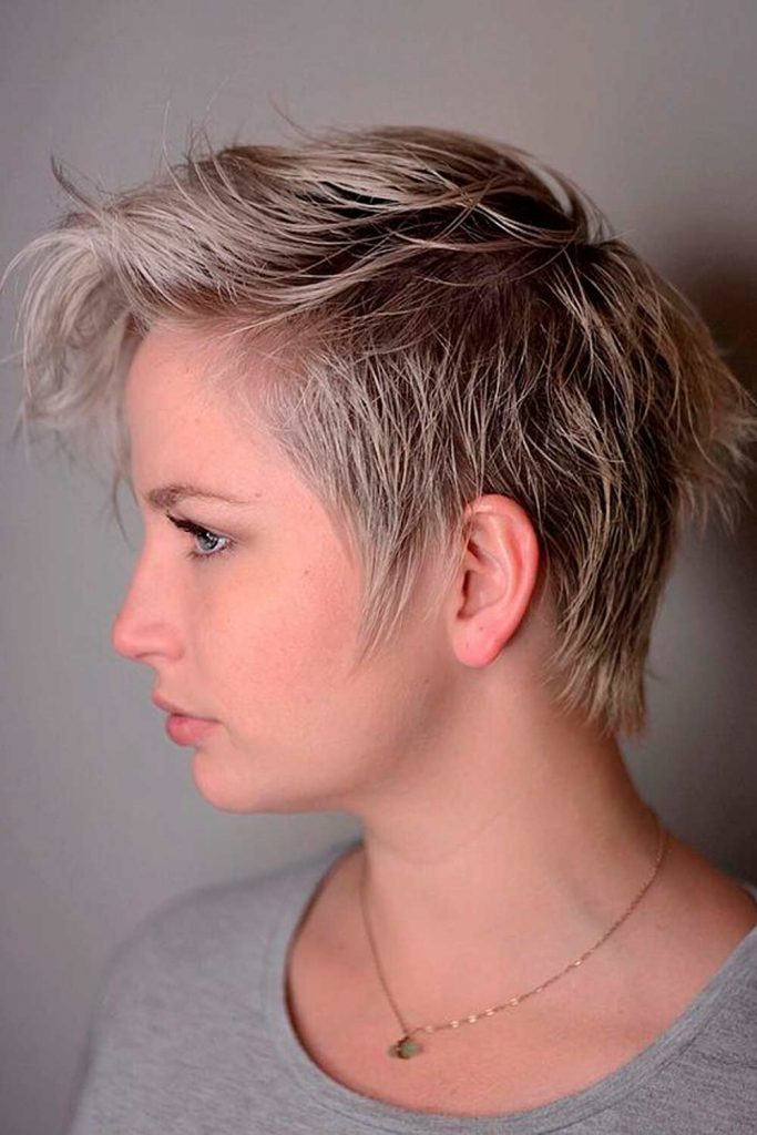 Side-Parted Blonde Pixie