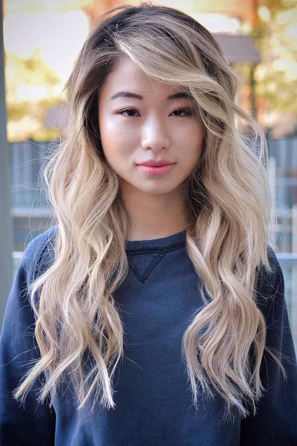 Long Wavy Hairstyle with Side Bangs