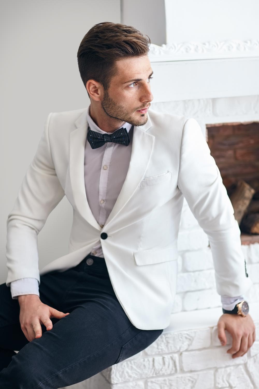 White Groom Suit for White Wedding