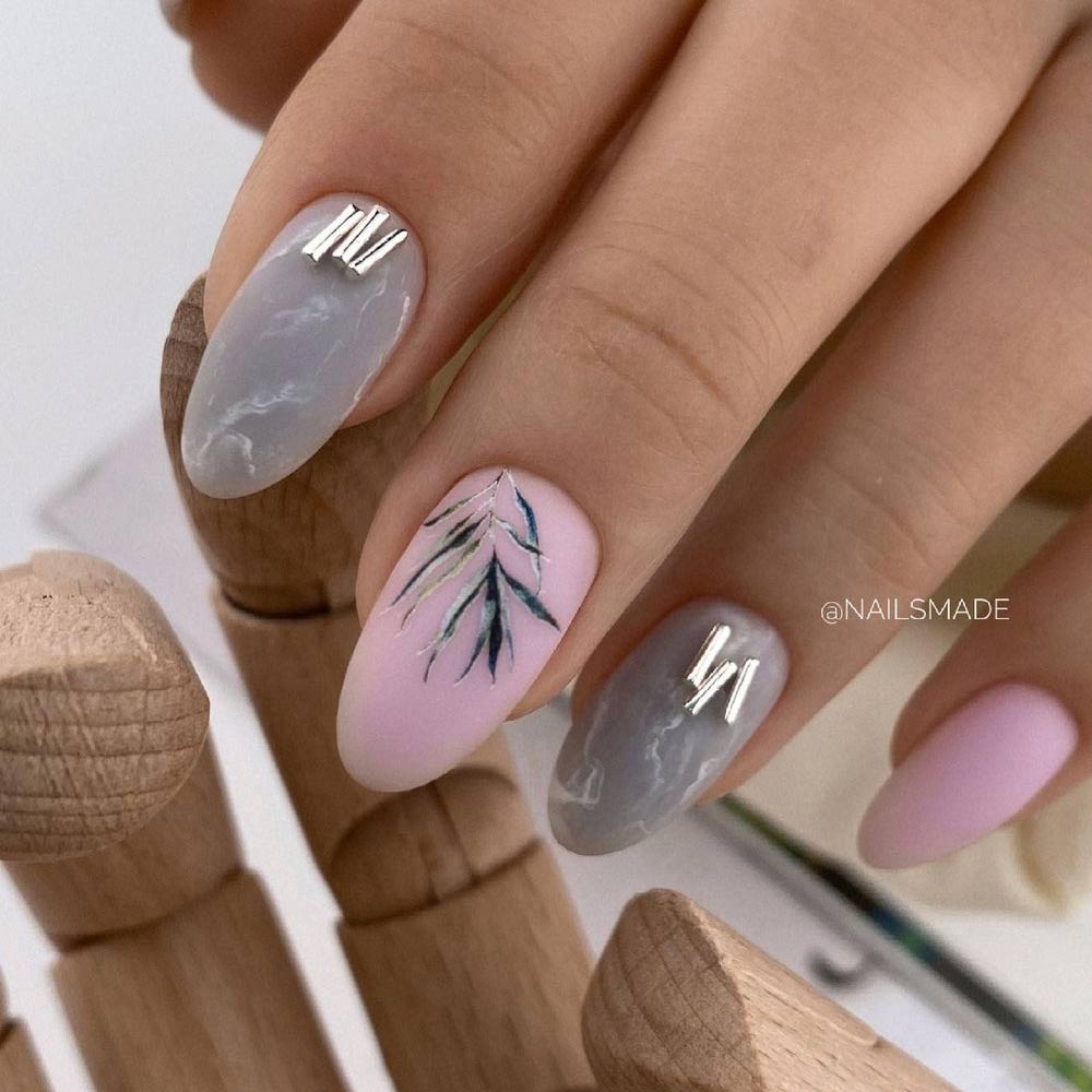 Grey Marble Nails