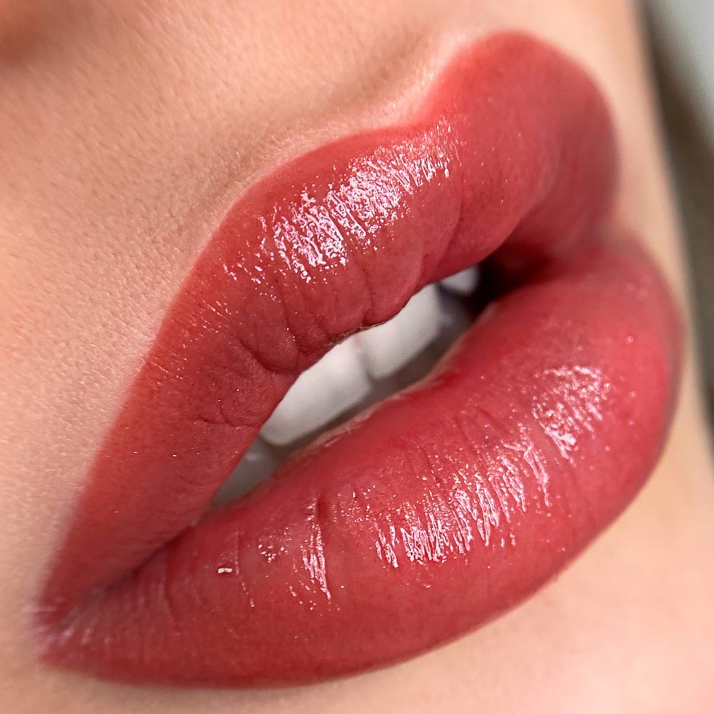Sexy Lip Glosses In Bright Colors