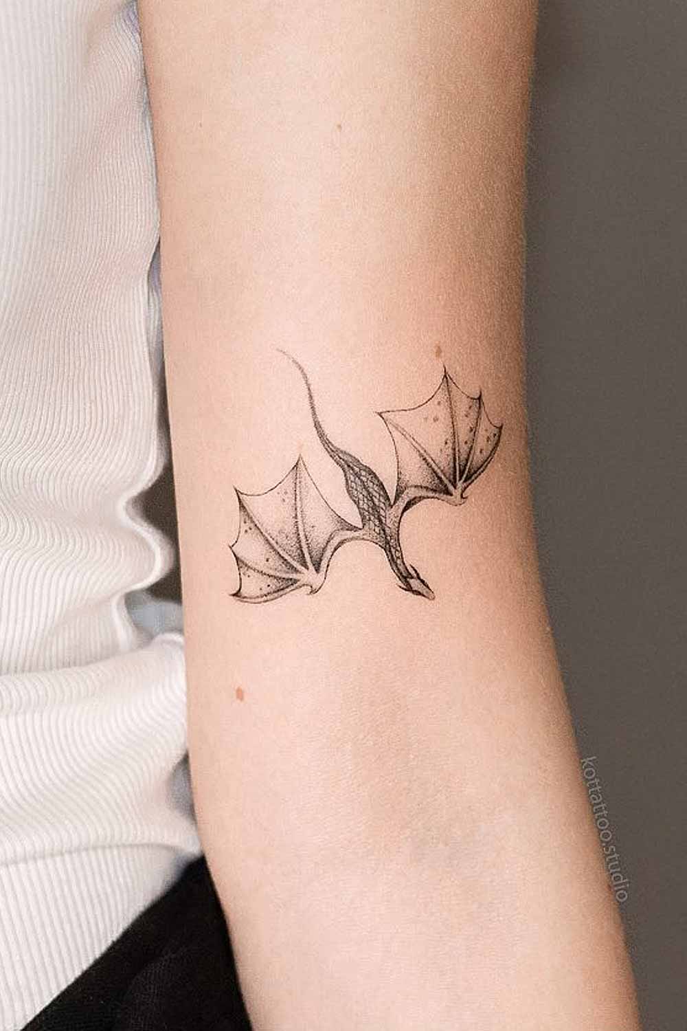 Minimalist Tiny Dragon Tattoo - Tattoo Design