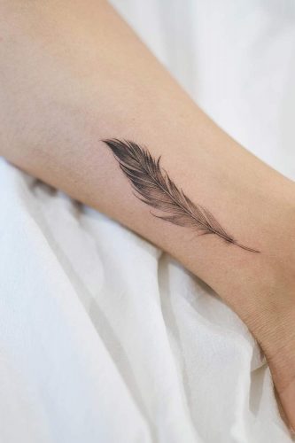 Feather Tattoos: A Symbol of Freedom, Strength, and Beauty