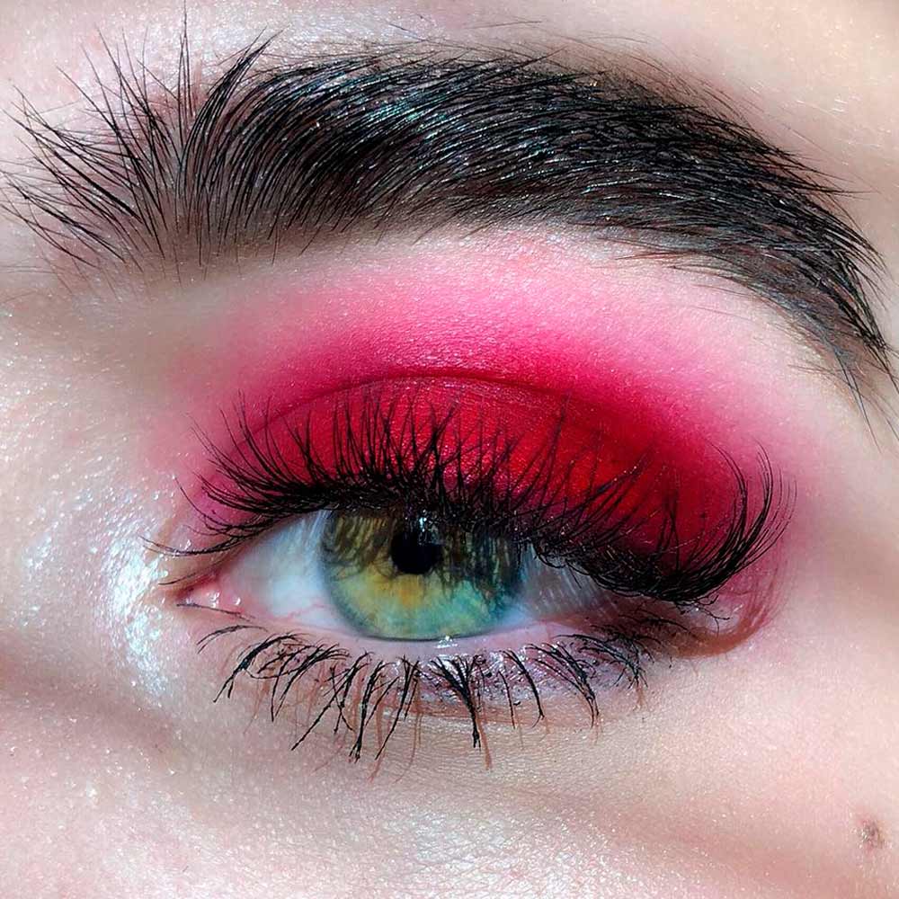 Goth Girl Eye Makeup Tips
