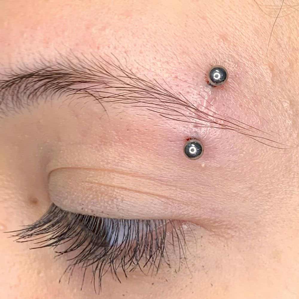 Jewelry Types for Eyebrow Piercing