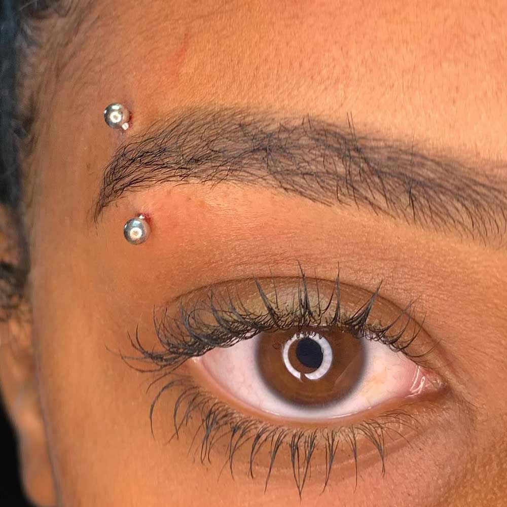 Eyebrow Vertical Piercing type