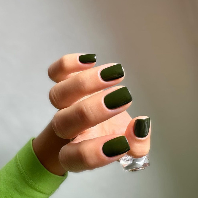 Forest Green Fall Nail Color