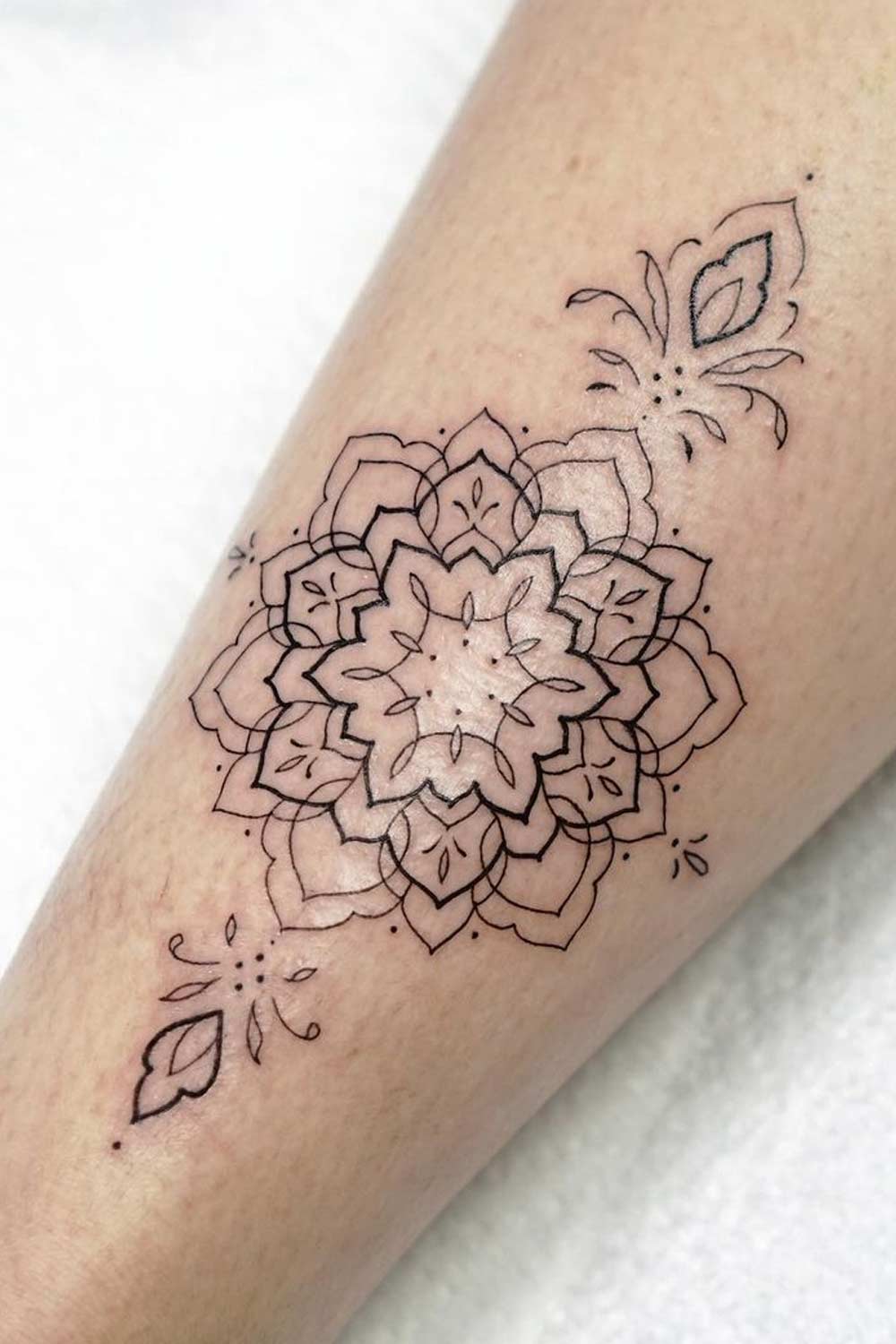 SHUIJ Indian Henna Rose Lace Flower Tattoo Stencil,Women DIY Body Legs Arm  Art Airbrush Painting,Mandala Tattoo Stencil Template (Color : WS906L) :  Amazon.ae: Beauty