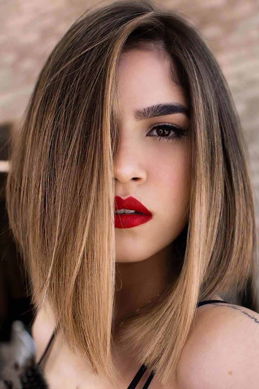 Straight Lob With Layered Ends Hairstyle #mediumhaircut #layeredhaircut