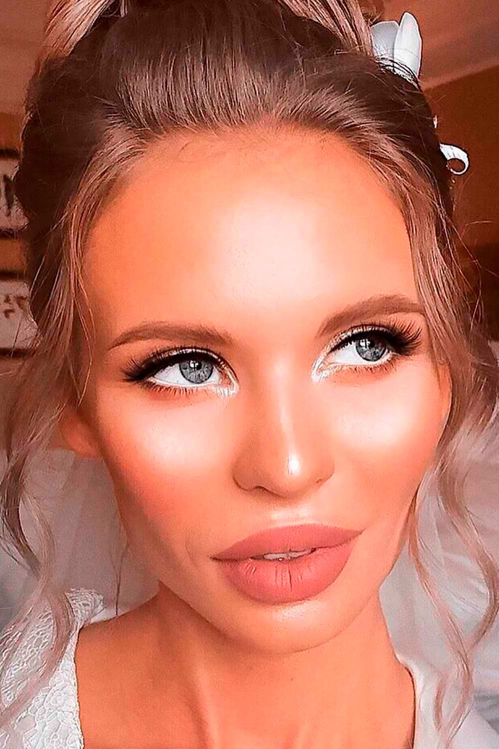 Natural Look For Girls With Green Eyes