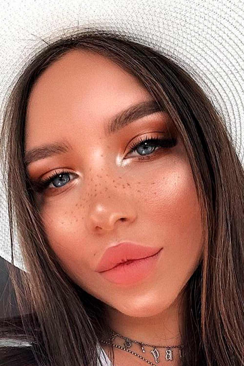What Do I Need For A Natural Makeup Look?