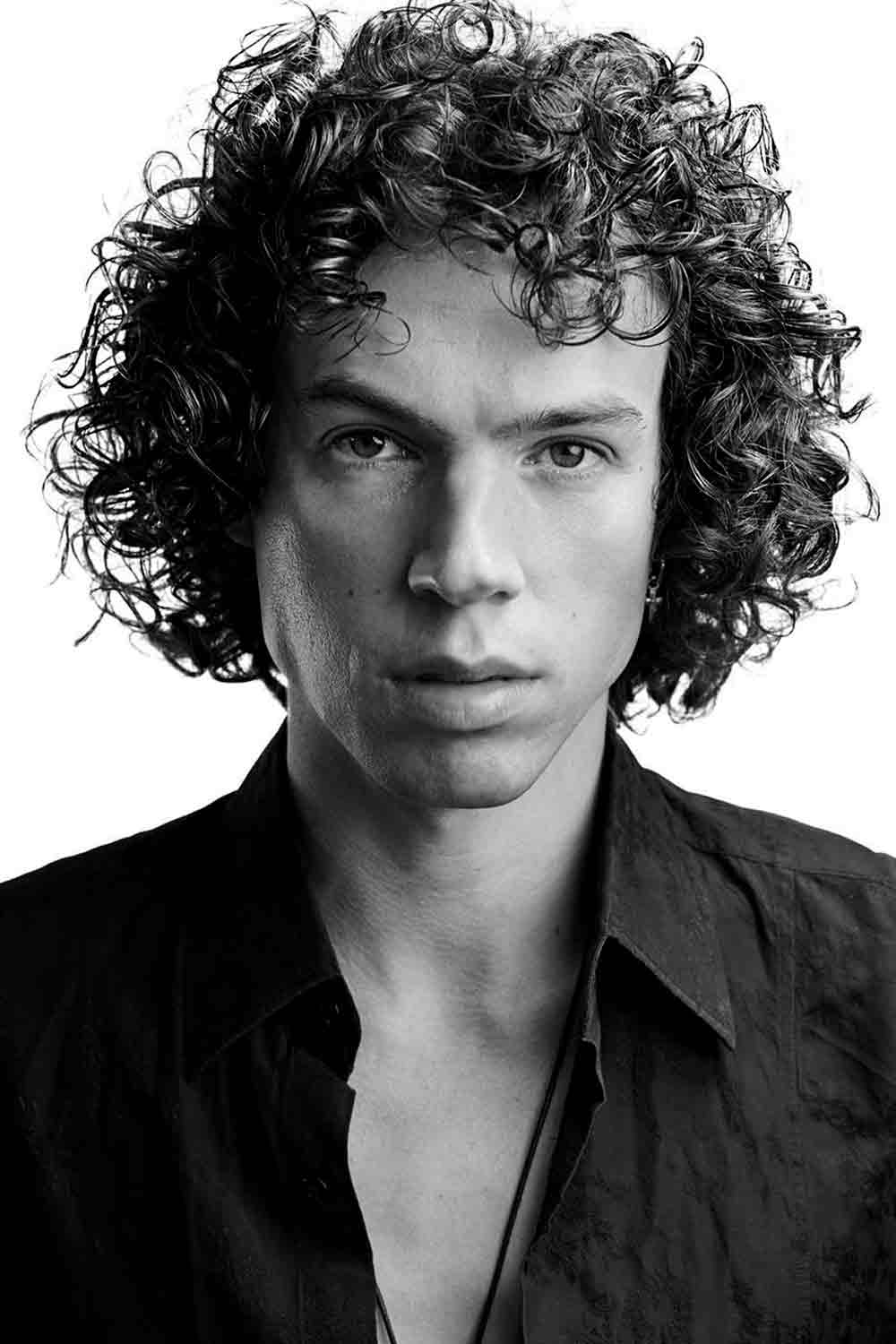 Curly Bob Haircut #curlyhairmen #curlyhairstylesformen #curlyhairstylesmen