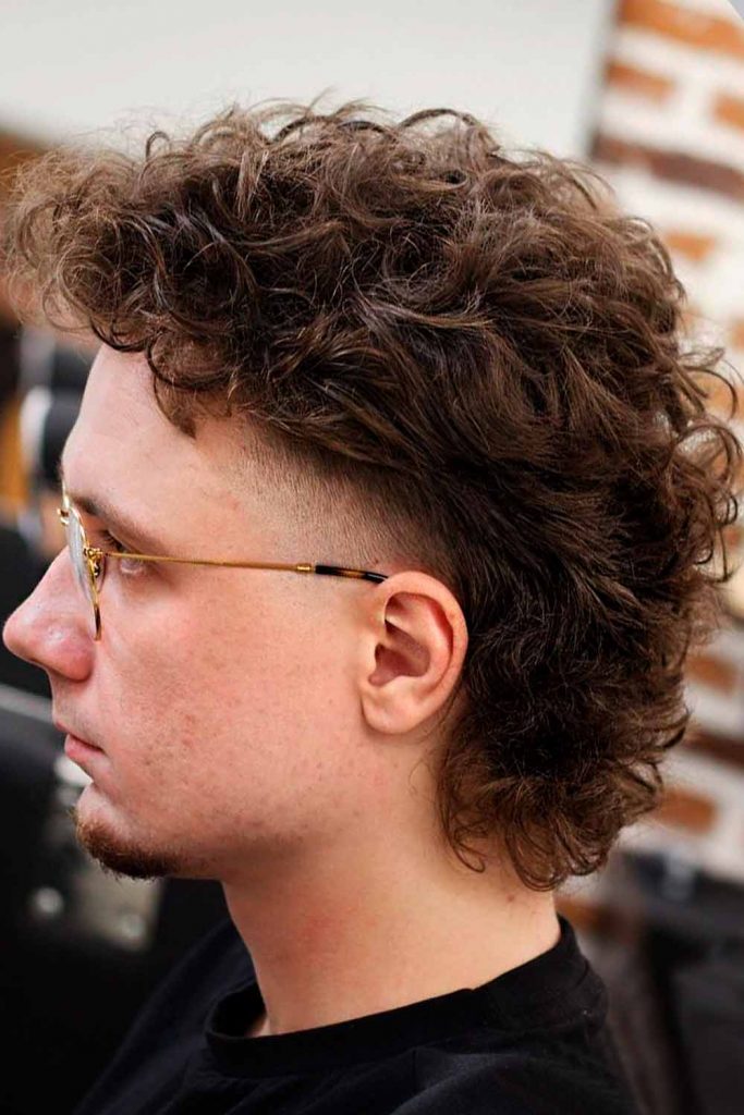 Mullet Curly Haircuts For Men #curlyhairmen #curlyhairstylesformen #curlyhairstylesmen