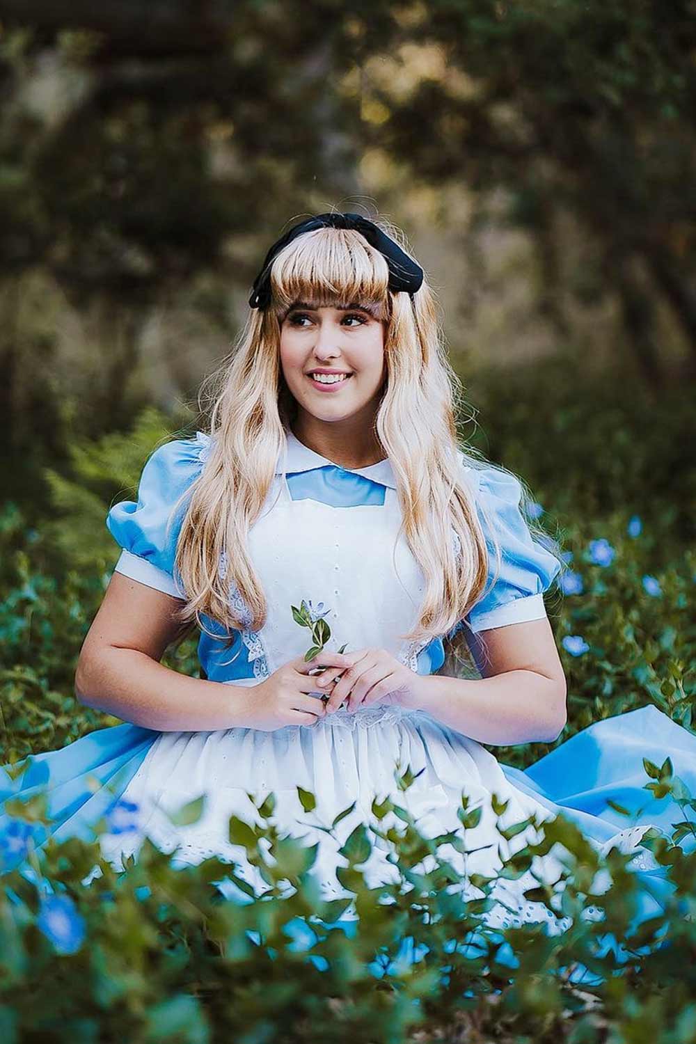 Alice in Wonderland Halloween Look