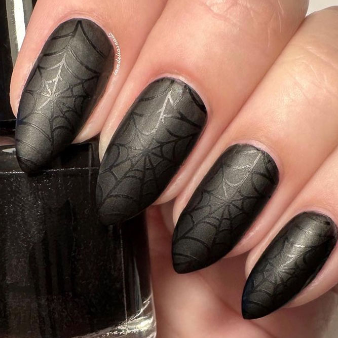 Goth Web Halloween Nail Designs