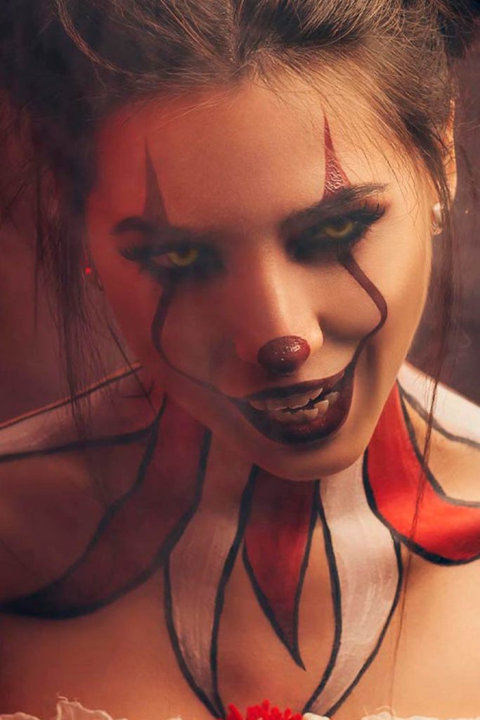Clown-Styled Pretty Halloween Makeup Ideas