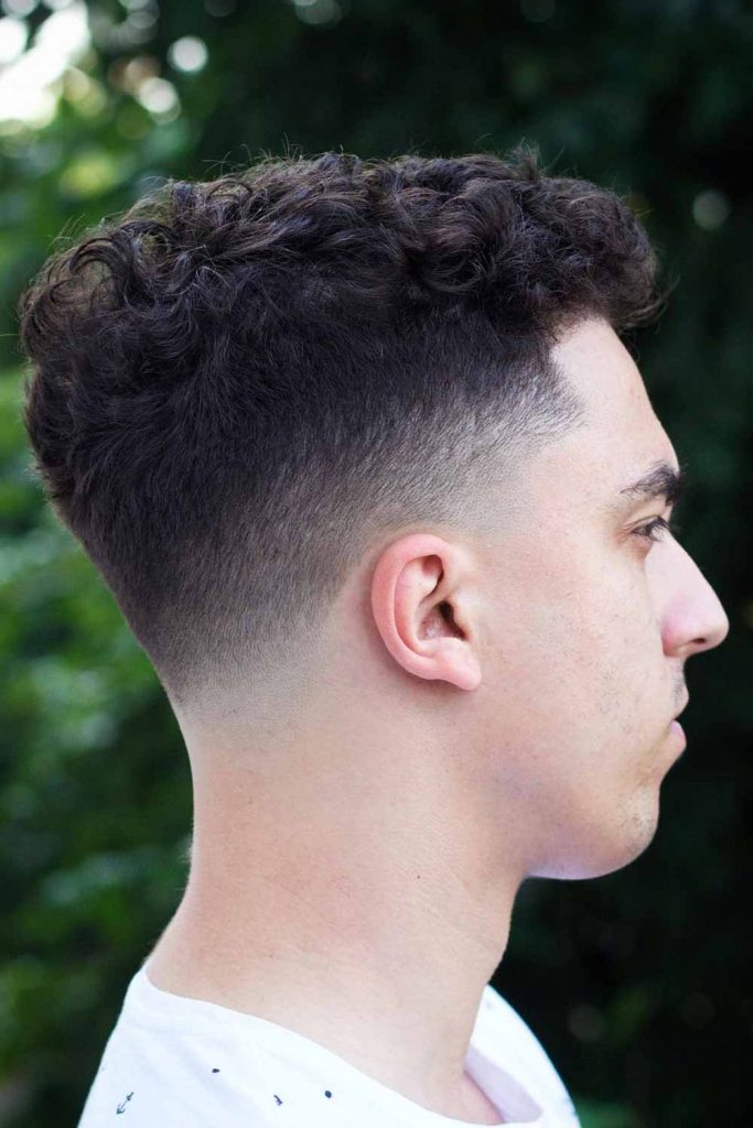 Curly Hairstyle Men #shorthaircutsformen #shorthaircuts #shorthairstyles #shorthair