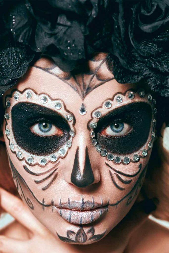 Black and White Skeleton Makeup Ideas