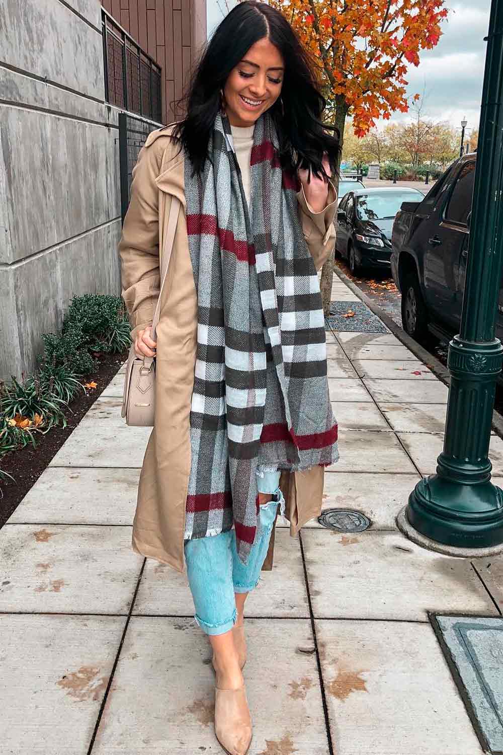 Fall Outfits with Flannel Scarfs