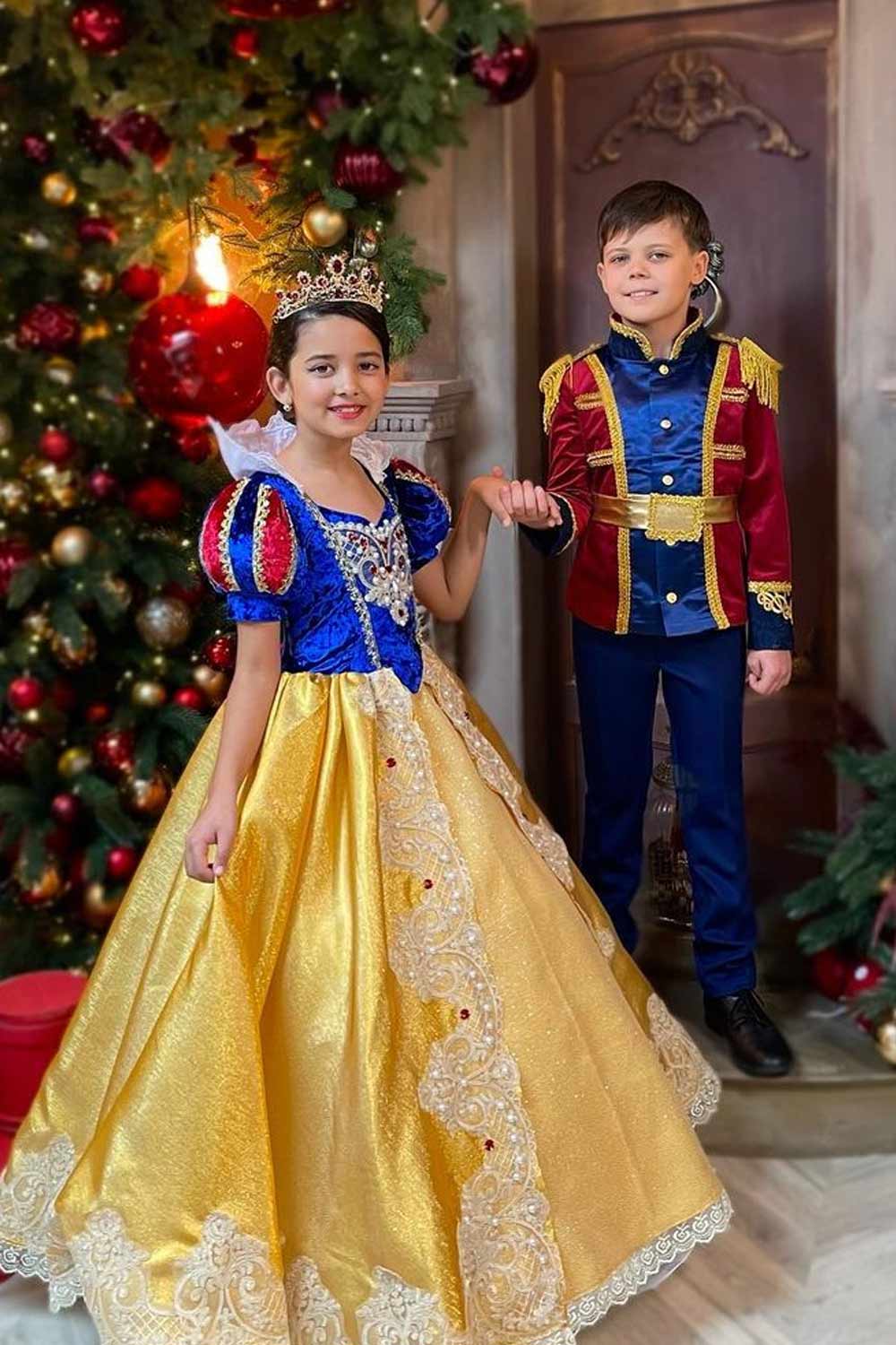 Snow White with Prince Halloween Look for Kids
