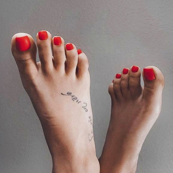 Classic Red Toe Nail Designs