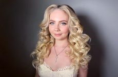 Honey Blonde Hair - A Warm and Inviting Choice for All Seasons