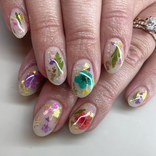 Dried Flowers Nail Designs