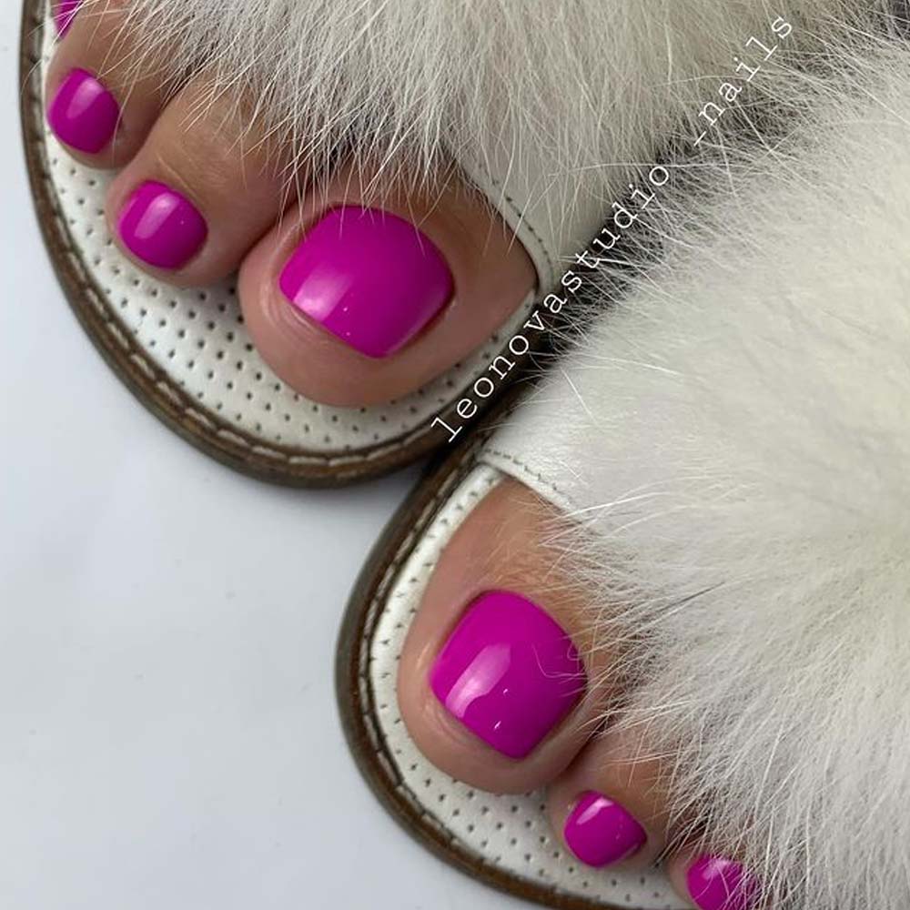Berry Pink Toe Nails