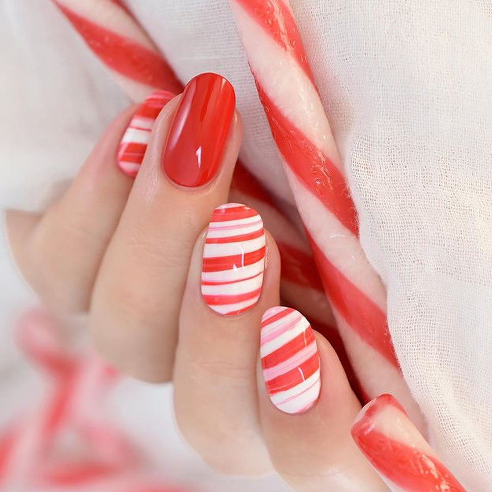 Candy Christmas Nails Red and White
