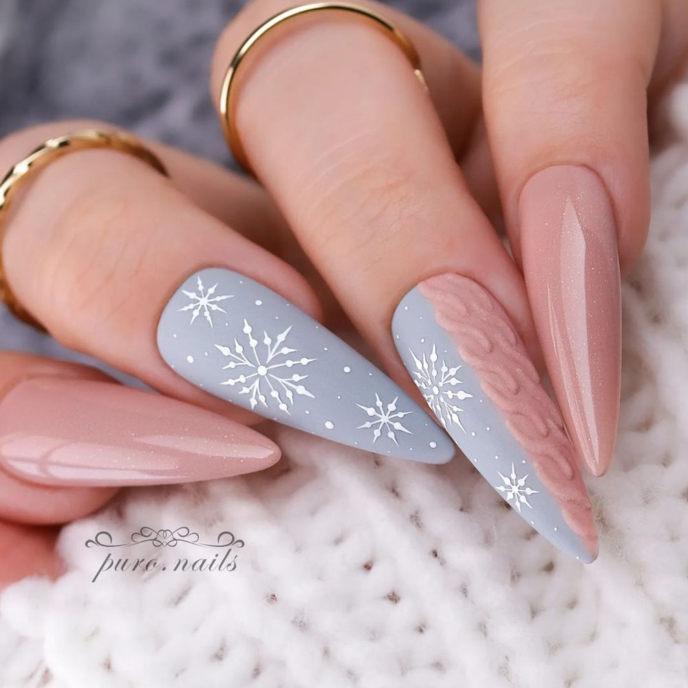 Matte Mix Snowflake Nails Art