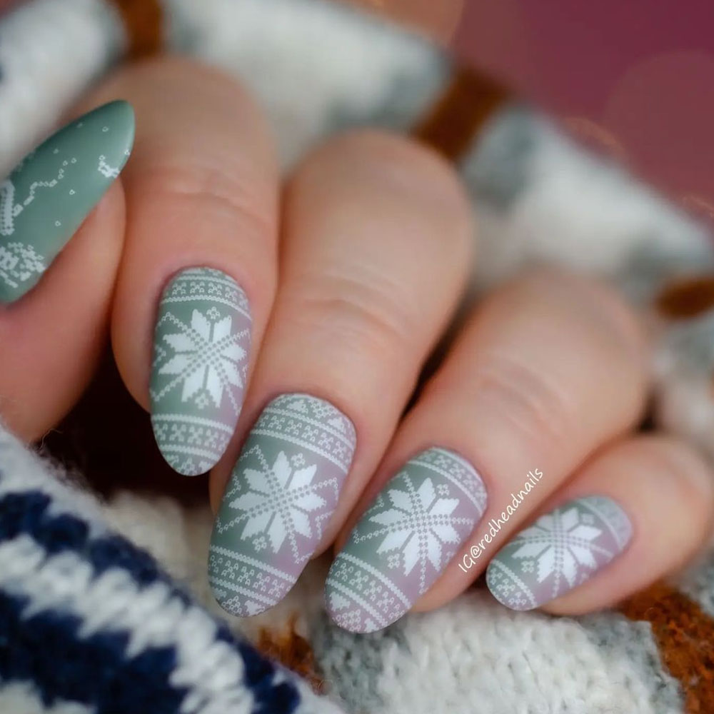 Snowflakes Nails for Christmas