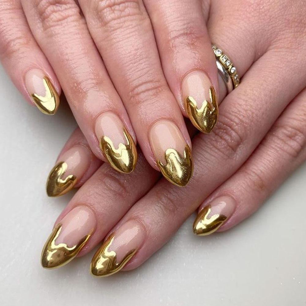 Golden Chrome New Years Nails
