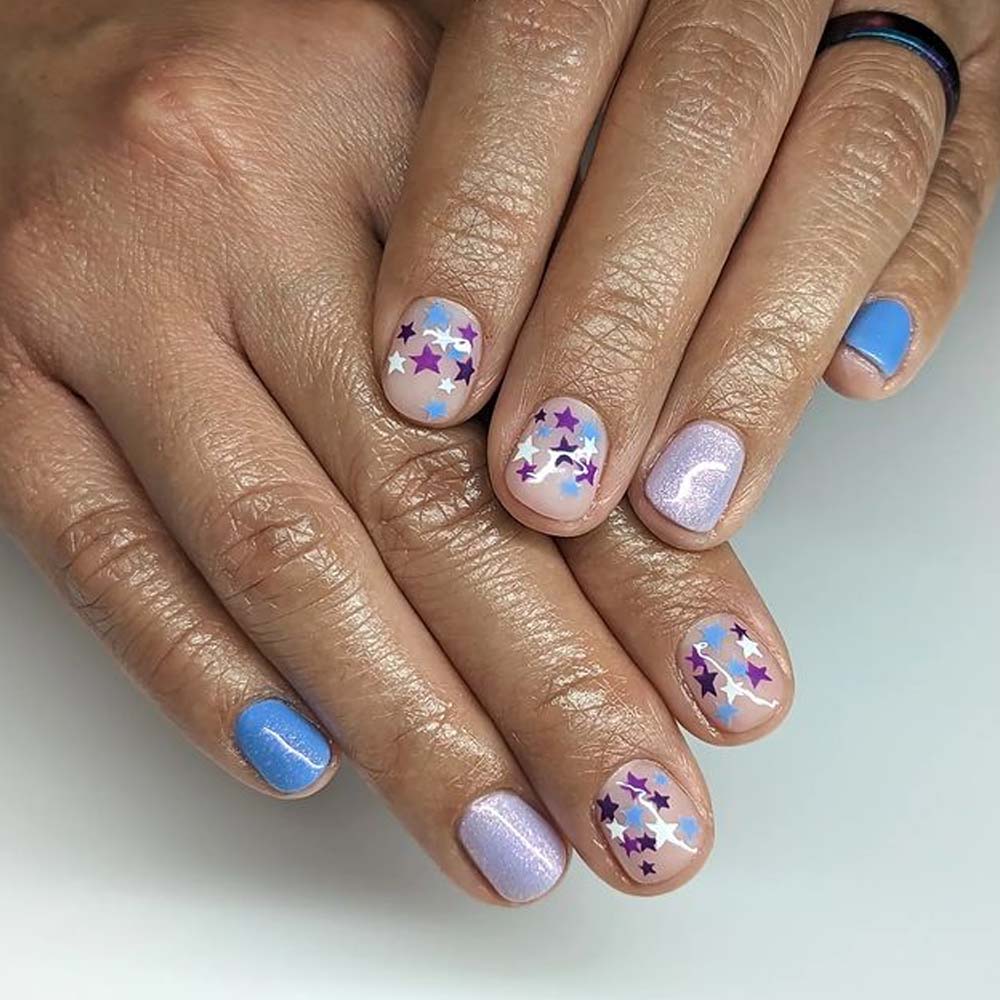 Short New Years Nails with Stars