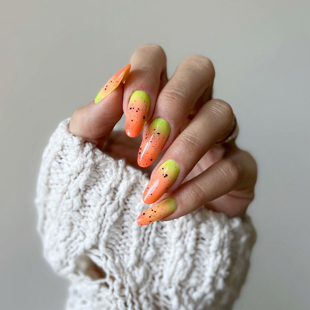 Lime Colors Ombre Nails