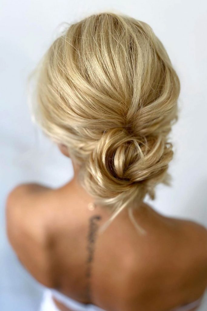 Easy Hairstyles For Long Hair: Unpolished Bun