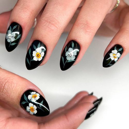 Halloween Nails With Flowers