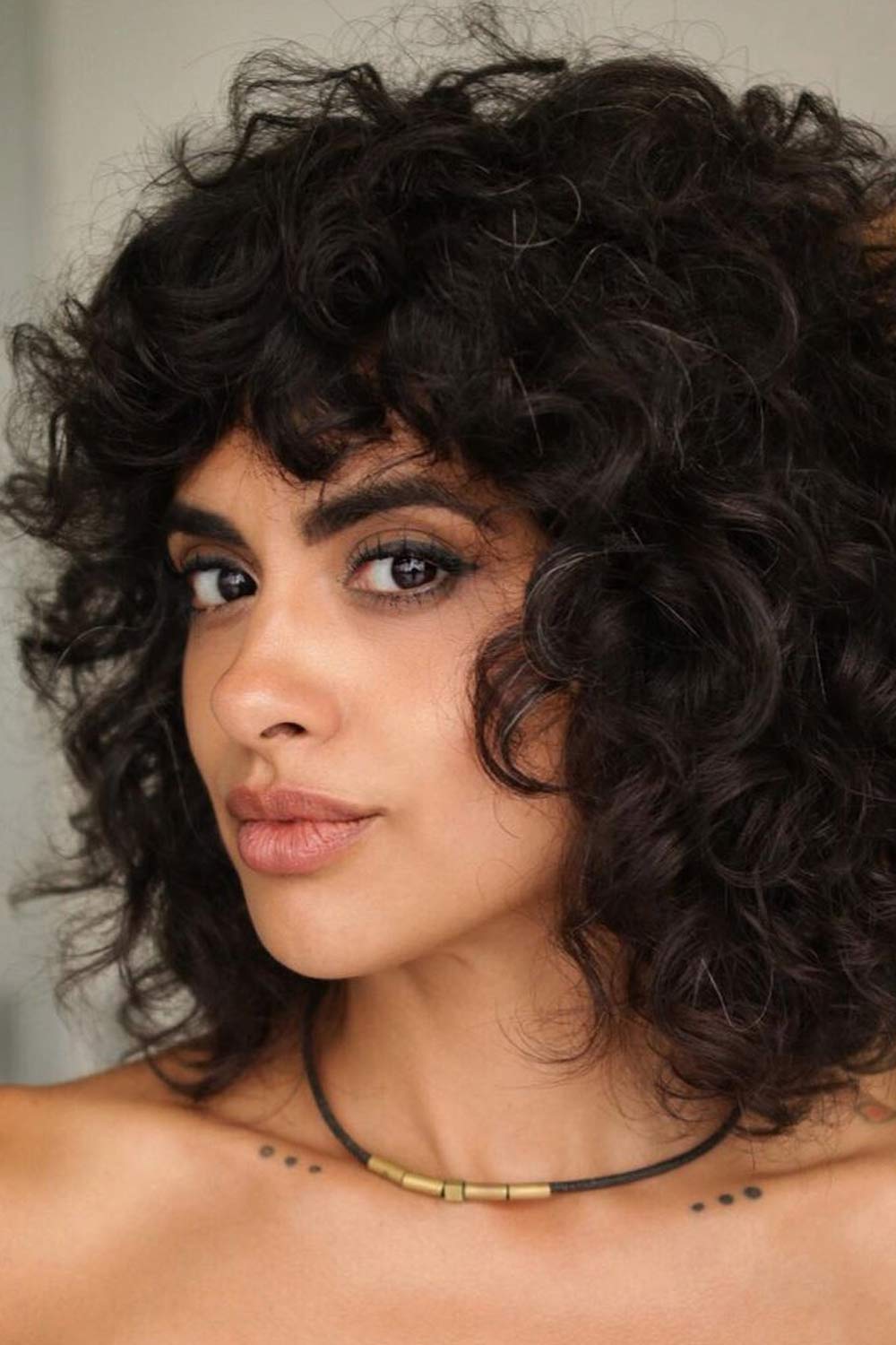 Short Curly Hair: Discover Your Hair Type In Depth