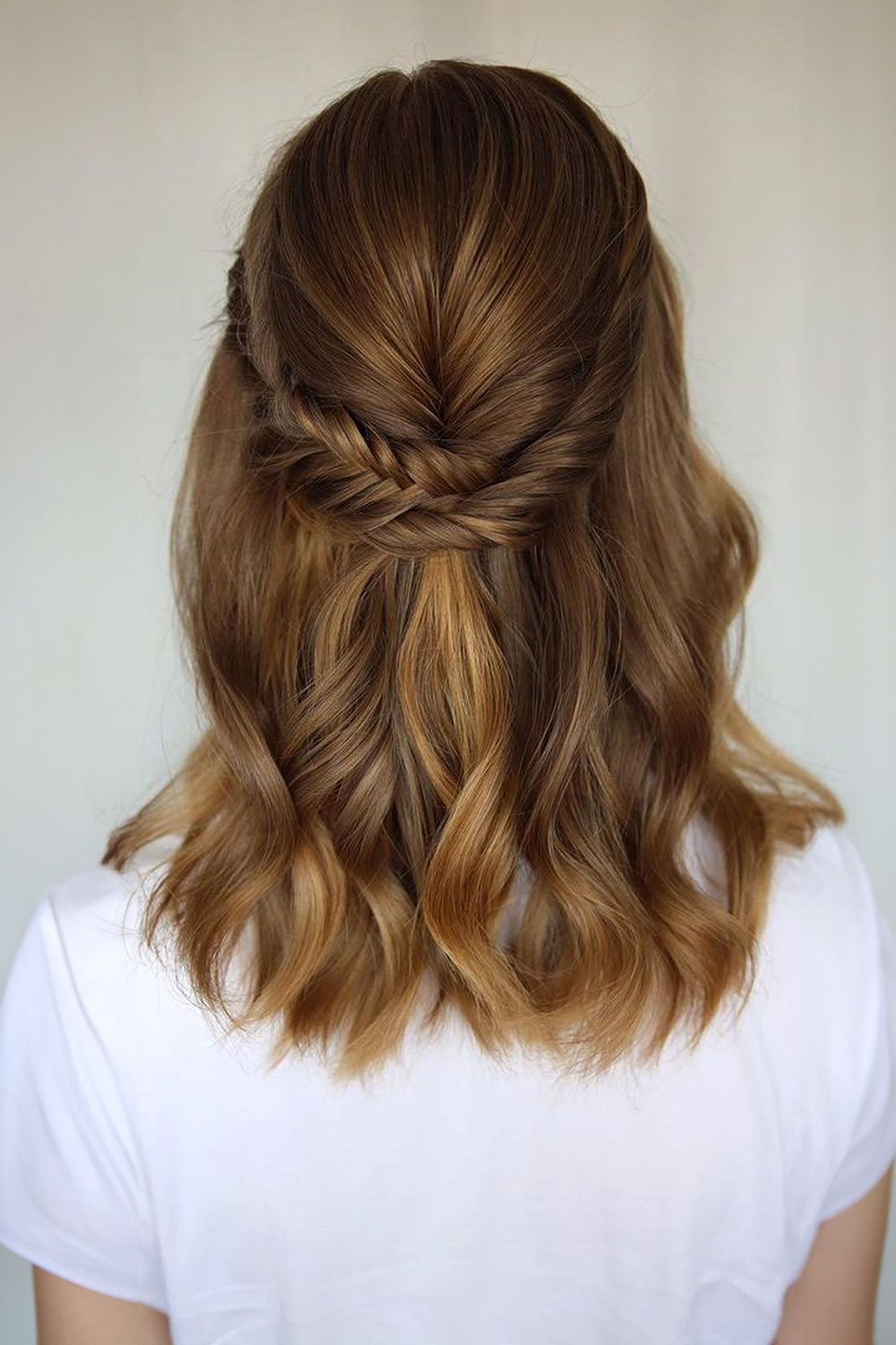20 Easy Shoulder Length Hairstyles to Try