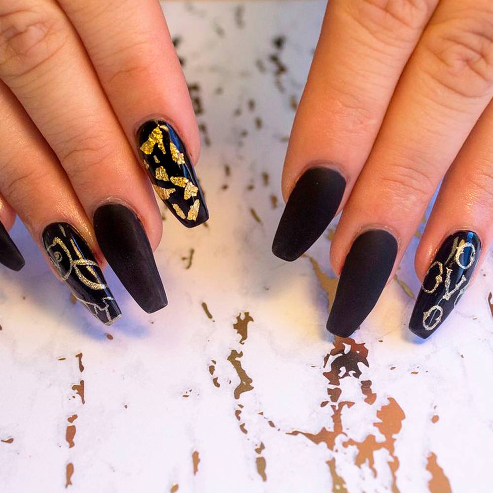 38 Gold Foil Manicure Ideas To Take Your Nails to the Next Level