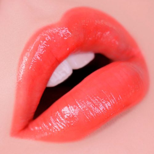 Glossy Coral Lips