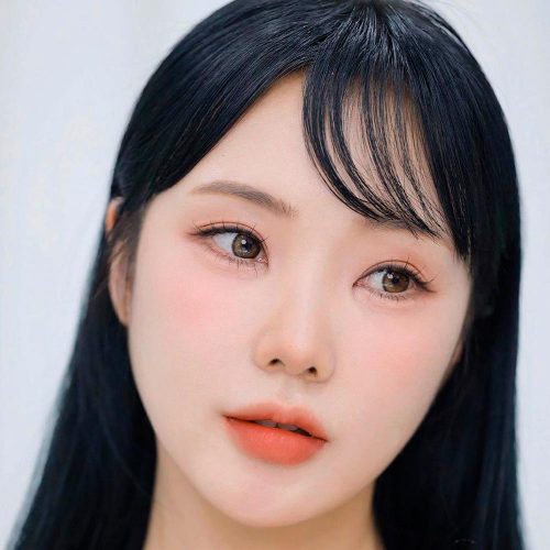 Korean Eye Makeup: Gentle Look