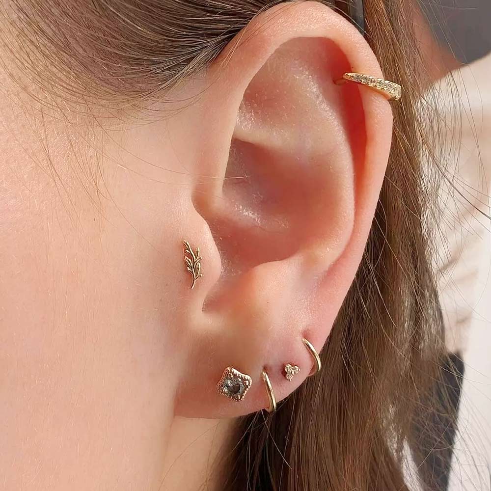 What Type Of Earring Is Best For Tragus Piercing?